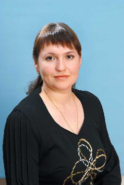 Леонова Наталья  Николаевна - директор МБОУ "Средняя общеобразовательная школа №6" г. Югорск