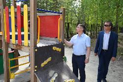 Комиссия по предупреждению детского травматизма проверила городские детские площадки