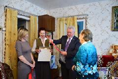 Михаил Бодак поздравил с праздником жительницу блокадного Ленинграда