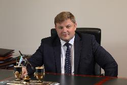 Глава города поздравляет югорчан с наступающим Новым 2022 годом!