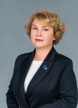 Поздравление Председателя Думы города Югорска Евгении Комисаренко С Днем местного самоуправления.