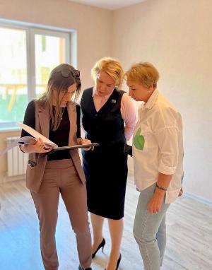 Депутаты приняли участие в приемке квартир в домах по улице Менделеева 33а и 35 ; Чкалова дом 7 корпус 2.