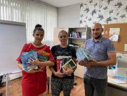 В Югорске продолжается акция "Книги Донбассу"