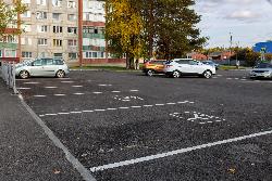 Возле школы №5 обустроили автостоянку