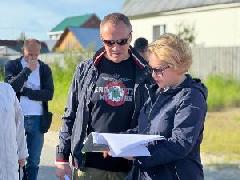 В Югорске продолжаются депутатские обходы.