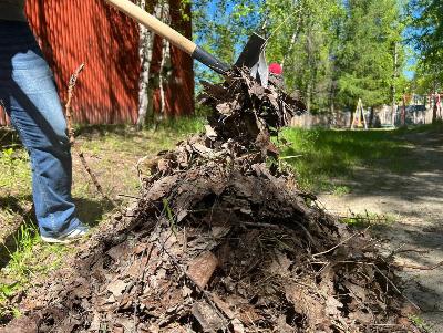 Приглашаем югорчан на субботник в парк на ул.Менделеева