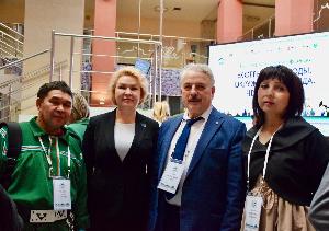 26 сентября Югорск стал площадкой для очередного межрегионального форума - научно-практической конференции «КОРЕННЫЕ НАРОДЫ. ОКРУЖАЮЩАЯ СРЕДА. НЕФТЬ. ЗАКОН».