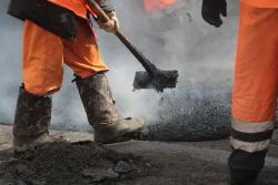 Опрос: ремонт дорог в Югорске