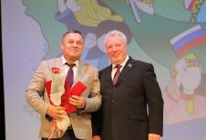 Югорчанам вручены почетные грамоты Думы ХМАО-Югры