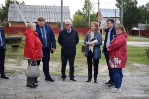 Депутаты проинспектировали выполнение работ по наказам избирателей