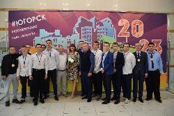 Выпускникам Югорского политехнического колледжа вручили дипломы