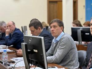 Состоялось совместное заседание постоянных комиссий Думы города по регламенту, нормотворчеству , депутатской этике и по экономической политике.