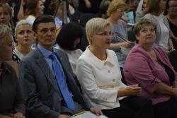 Трансформация премии главы города для молодых педагогов «Признание» и создание муниципального класса – итоги Августовского совещания педагогов Югорска