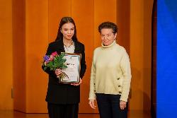 Югорские школьники – победители окружной олимпиады по госуправлению