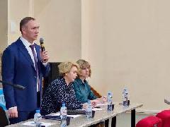 Состоялась встреча Главы города Югорска Алексея Харлова с жителями микрорайона Югорск-2