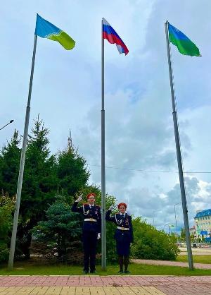 Сегодня в России отмечается День российского флага.