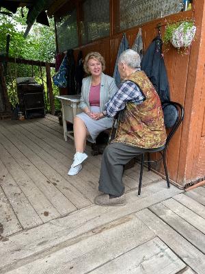 " Мы строили этот город. И места роднее Югорска у нас нет..."