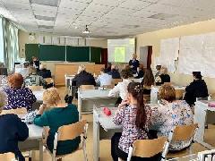 Председатель Думы города Югорска Евгения Комисаренко встретилась с коллективом БОУ Гимназия города Югорска.