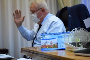 Депутаты внесли изменения в Устав города, определив переход к системе одномандатных избирательных округов