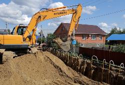 В Югорске ведутся работы по прокладке сетей водоотведения 5 и 7 микрорайонов