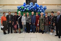 Сегодня в центре культуры «Югра-презент» поздравили ветеранов и тружеников лесной промышленности