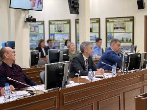 Состоялось совместное заседание комиссий Думы города Югорска по социальной политике и по регламенту, нормотворчеству и депутатской этике.