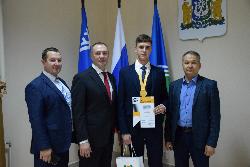 Студенты Югорского политехнического колледжа приняли участие в прямом эфире с губернатором Югры