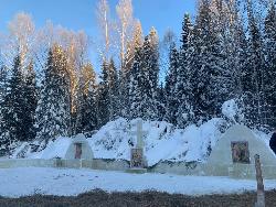 Как в Югорске проходят Крещенские купания