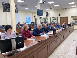 Состоялось совместное заседание комиссий по экономической политике, по социальной политике и по регламенту, нормотворчеству и депутатской этике.