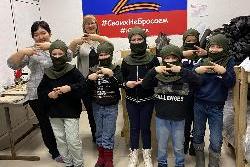 Школьники помогли сообществу "Своих не Бросаем"