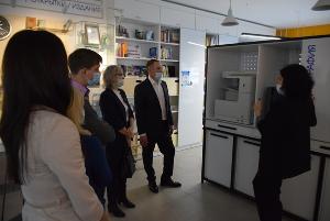 Депутаты посетили новую модельную библиотеку