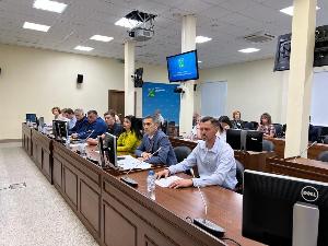 Сегодня состоялось совместное заседание комиссий по регламенту, нормотворчеству и депутатской этике, по социальной политике.