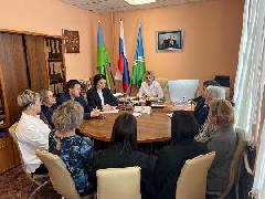 Депутат Думы города Югорска Ксения Астапенко встретилась с сотрудниками МБОУ СОШ «2».