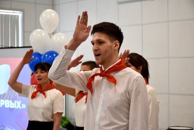 Время – первых! Время – молодых!