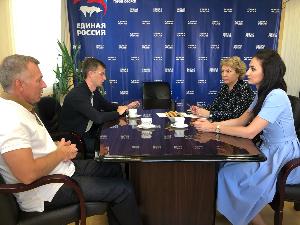 С рабочим визитом в город Югорск приезжали депутат Думы ХМАО-Югры Николай Заболотнев и депутат Тюменской областной Думы Андрей Моргун