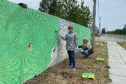 К юбилею города югорчане разукрасят серые стены