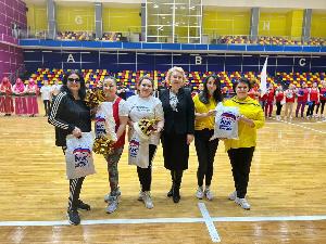 Работники культуры встретились на "Весёлых стартах" .