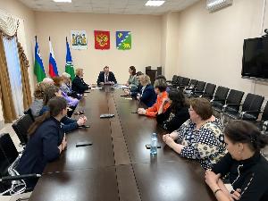 Состоялось торжественное вручение партийных билетов членам партии Единая Россия.