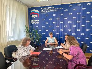 В Местной общественной приёмной Партии города Югорска прошел тематический прием.