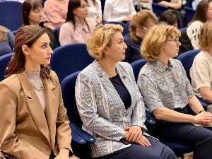 В Югорске прошли Народные обсуждения в рамках проведения фестиваля лучших практик наставничества.