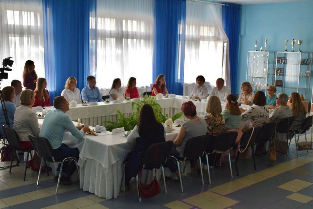 eWyuWQDzpEE.jpg eWyuWQDzpEE.jpg