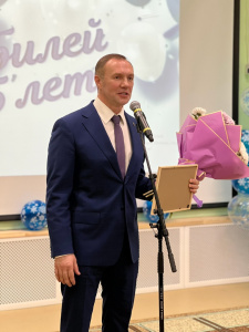 FI8lbD9fTuQ.jpg FI8lbD9fTuQ.jpg