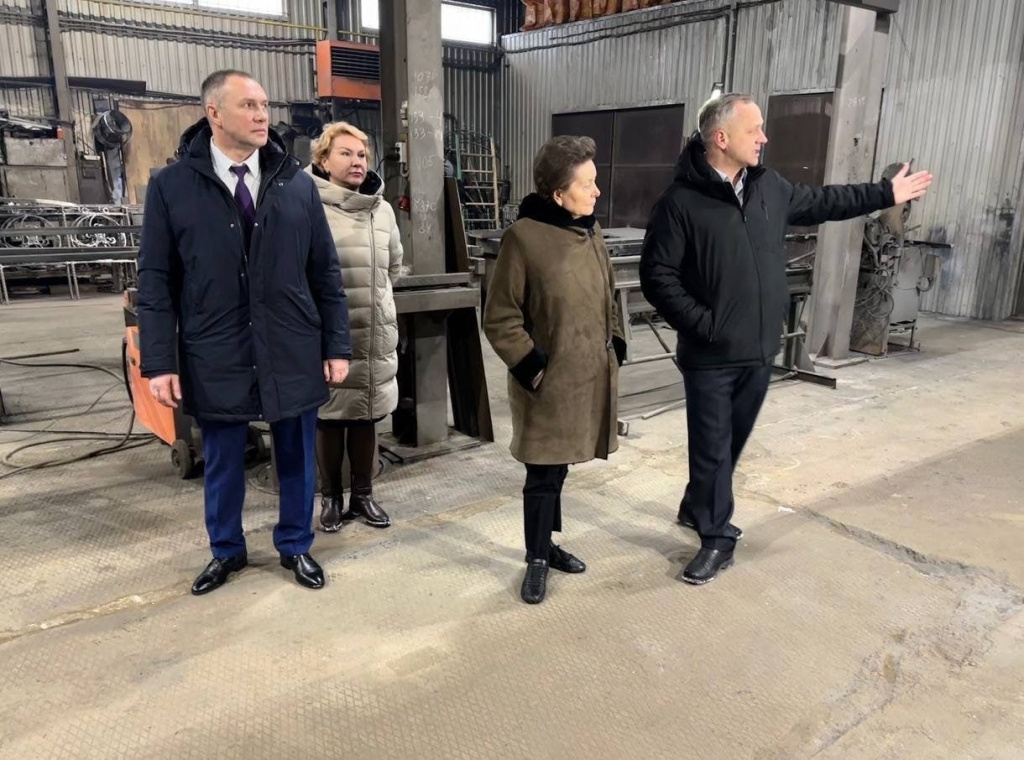 3CTr_PNMzSA.jpg 3CTr_PNMzSA.jpg