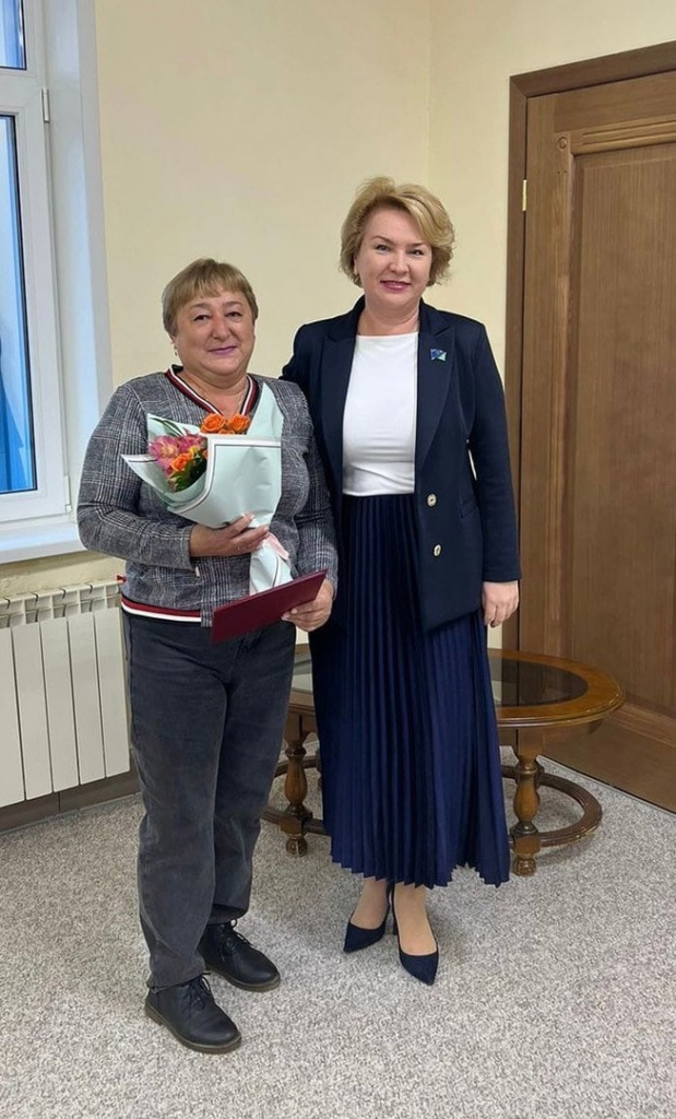 H2RS_DsfYyg.jpg H2RS_DsfYyg.jpg