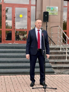 HHypq02Dnk8.jpg HHypq02Dnk8.jpg