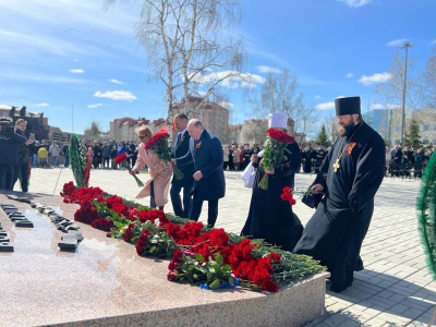 KPrSWBTm_us.jpg KPrSWBTm_us.jpg