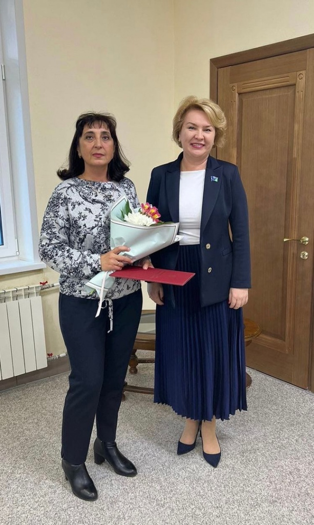 FUqNedyswNg.jpg FUqNedyswNg.jpg