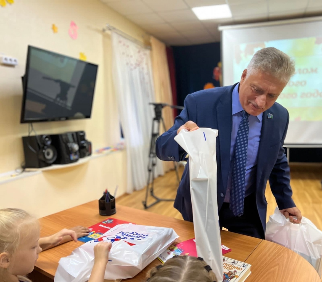 1m65Vh0bO1M.jpg 1m65Vh0bO1M.jpg