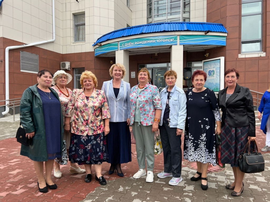 K0YY9C03hFc.jpg K0YY9C03hFc.jpg