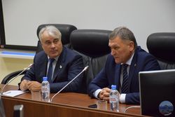 Павел Завальный в рамках рабочего визита провел встречу с югорчанами